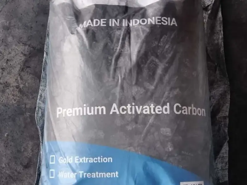25 kg sack of PT Mega Karbon Nusantara premium activated carbon, marked for gold extraction and water treatment